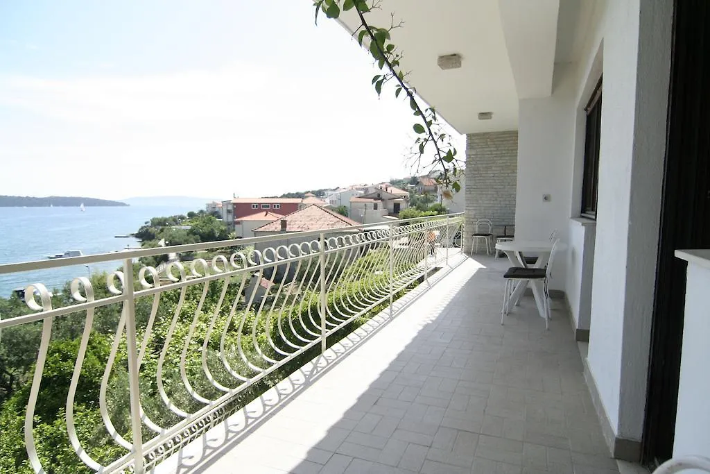 Apartments Marta Trogir 0*,  Kroatien